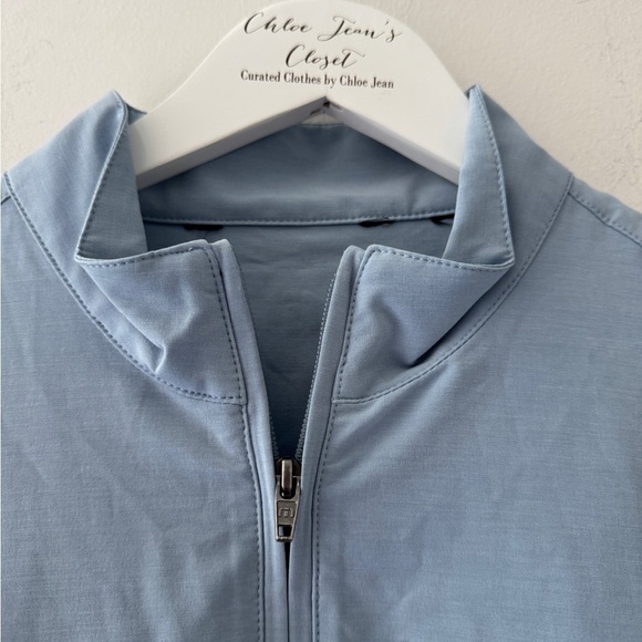 TRAVIS MATTHEW Men’s Twin Flame Blue Windbreaker - Picture 4 of 5